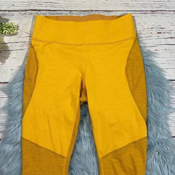 Outdoor Voices TechSweat Core 3/4 Legging Citrus/Cider - Picture 5 of 9